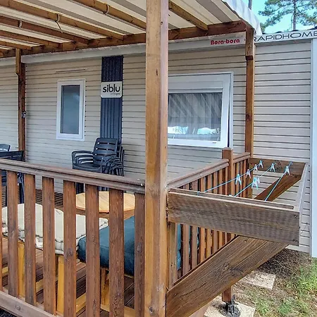 Cozy Stacaravan In Saint-julien-en Born Campsite Saint-Julien-en-Born